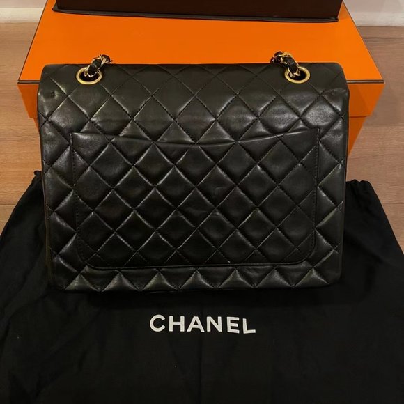 VINTAGE CHANEL, 100% AUTHENTIC - Picture 3 of 7